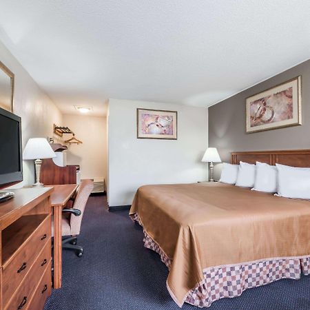 Red Carpet Inn Lancaster Millersville 외부 사진