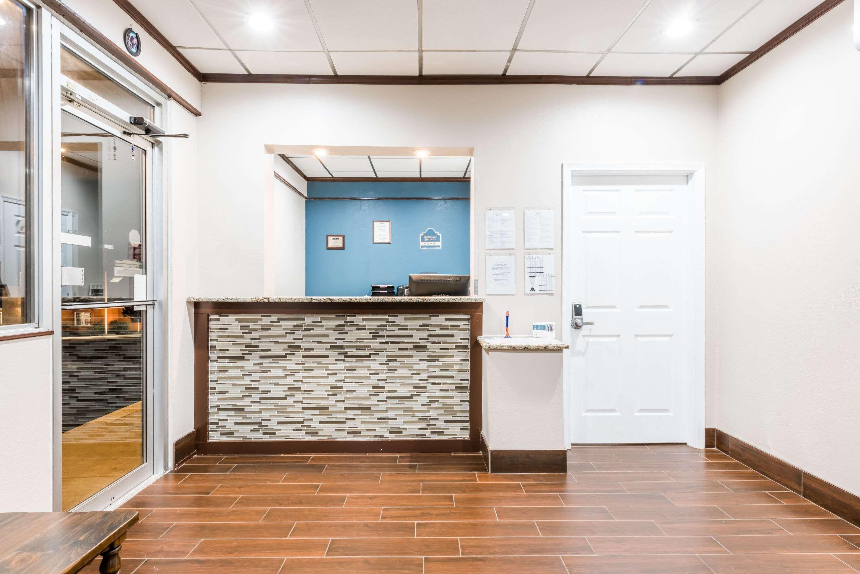 Red Carpet Inn Lancaster Millersville 외부 사진